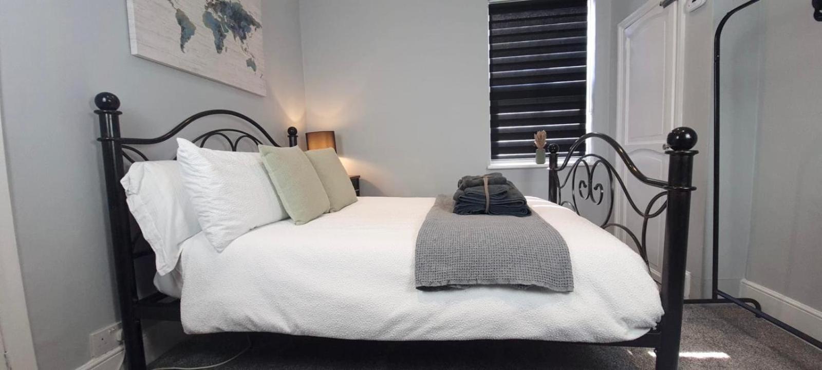 Westcliff-On-Sea Modern 2 Bedroom Apartment - Free Parking Southend-on-Sea Exterior foto