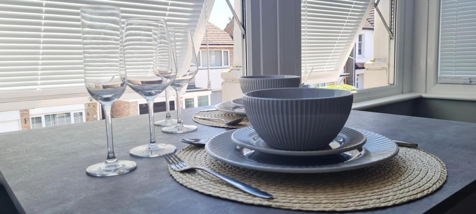 Westcliff-On-Sea Modern 2 Bedroom Apartment - Free Parking Southend-on-Sea Exterior foto